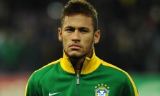 CBA常规赛对决在即！广州队演练定位球，波尔图密集防守应对